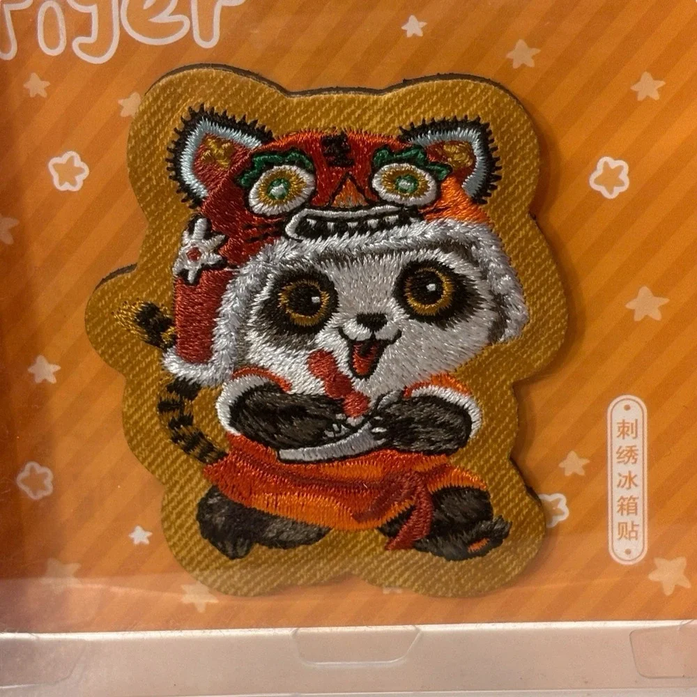 NIB Panda Bear‎ Magnet Tiger Embroidery Figural Anime Big Eye Cartoon Animal